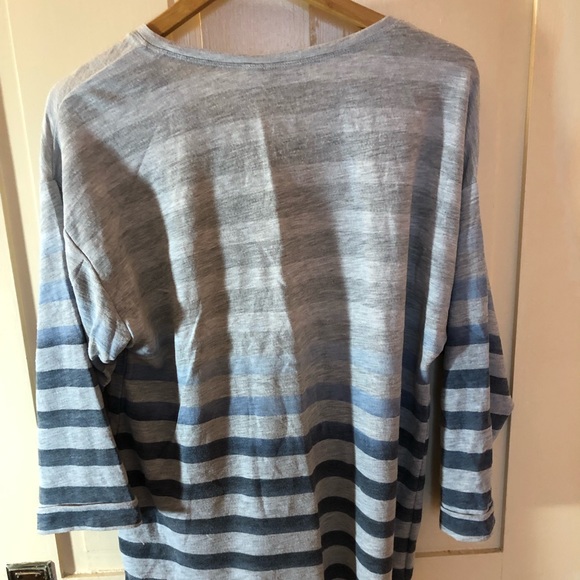 WEEKENDS collection by Chico’s Top - Picture 3 of 3